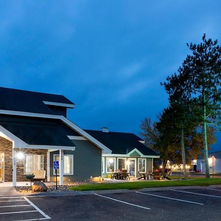 Grandstay Hotel & Suites Cambridge Exteriör bild
