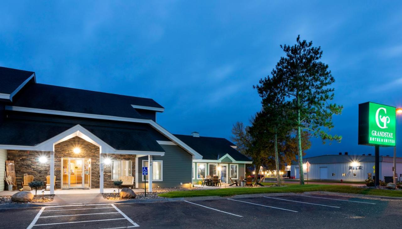 Grandstay Hotel & Suites Cambridge Exteriör bild
